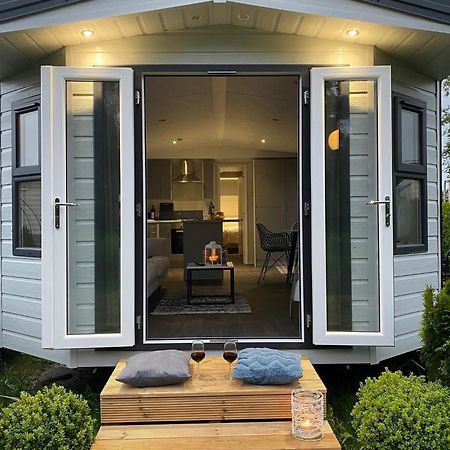 Natur pur, neues Ferienhaus O4 natureingebunden, Familien- und hundefreundlich eingezäunt Callantsoog Exterior foto
