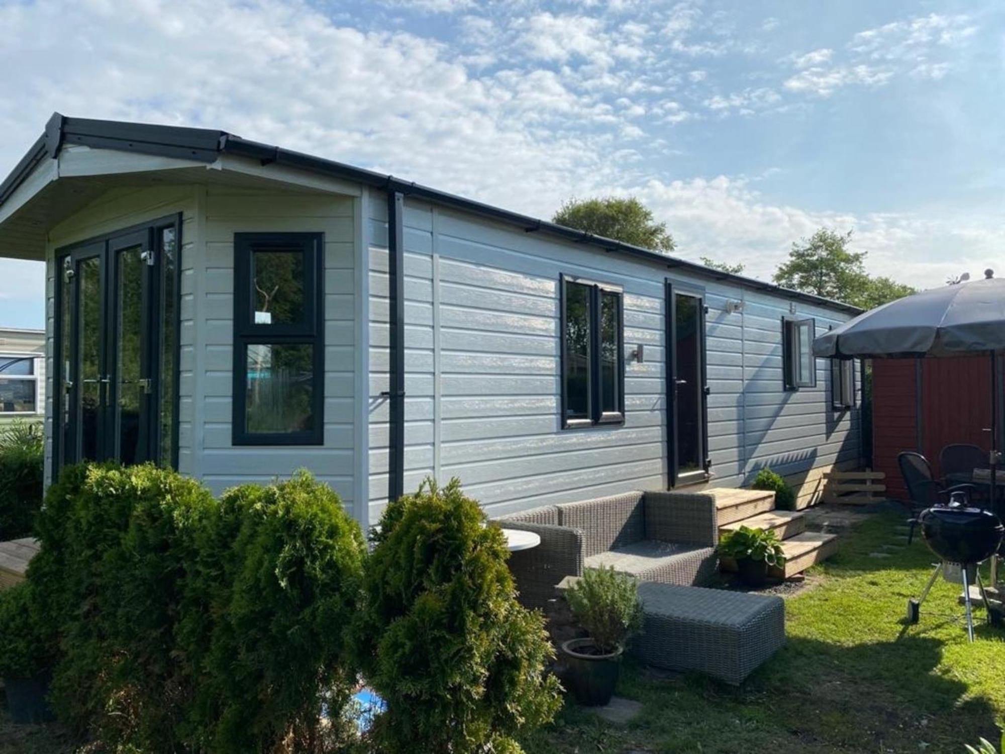 Natur pur, neues Ferienhaus O4 natureingebunden, Familien- und hundefreundlich eingezäunt Callantsoog Exterior foto