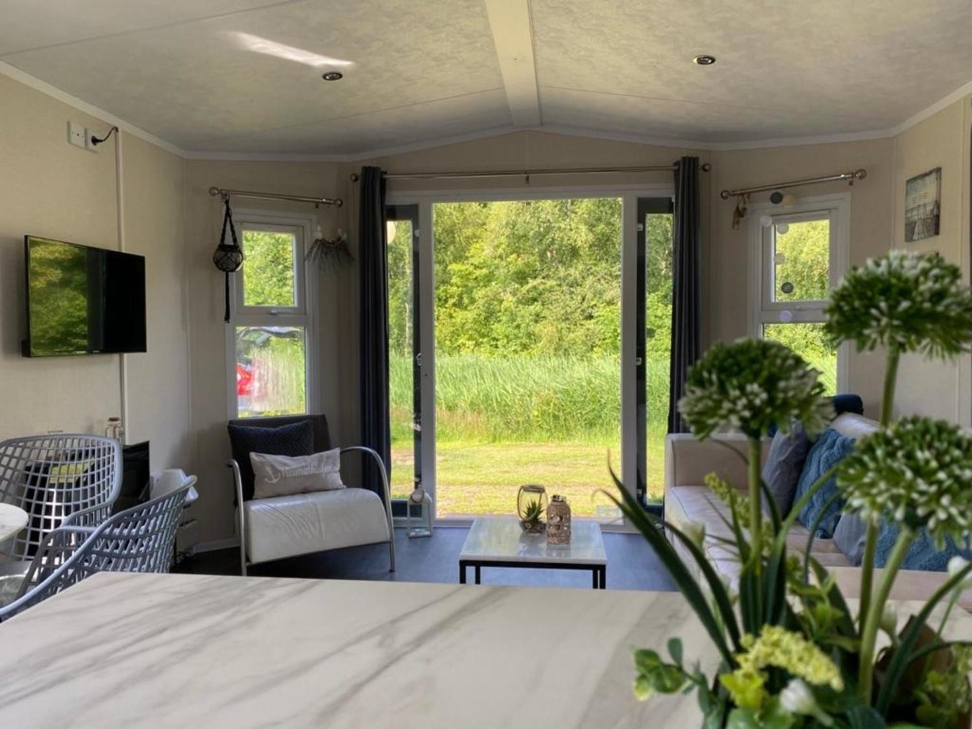 Natur pur, neues Ferienhaus O4 natureingebunden, Familien- und hundefreundlich eingezäunt Callantsoog Exterior foto